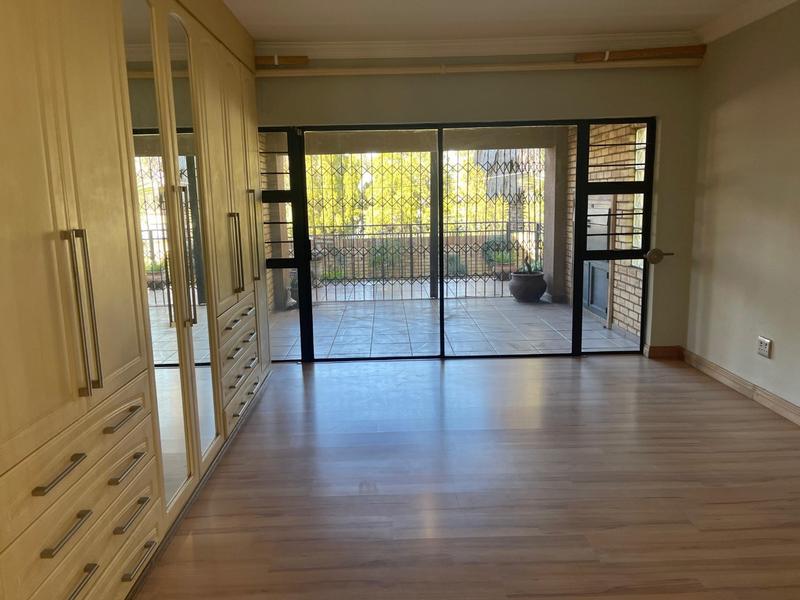 4 Bedroom Property for Sale in Vanderbijlpark SW 5 Gauteng