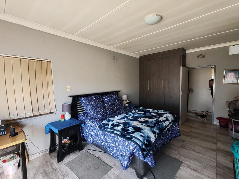 6 Bedroom Property for Sale in Meyerton Central Gauteng