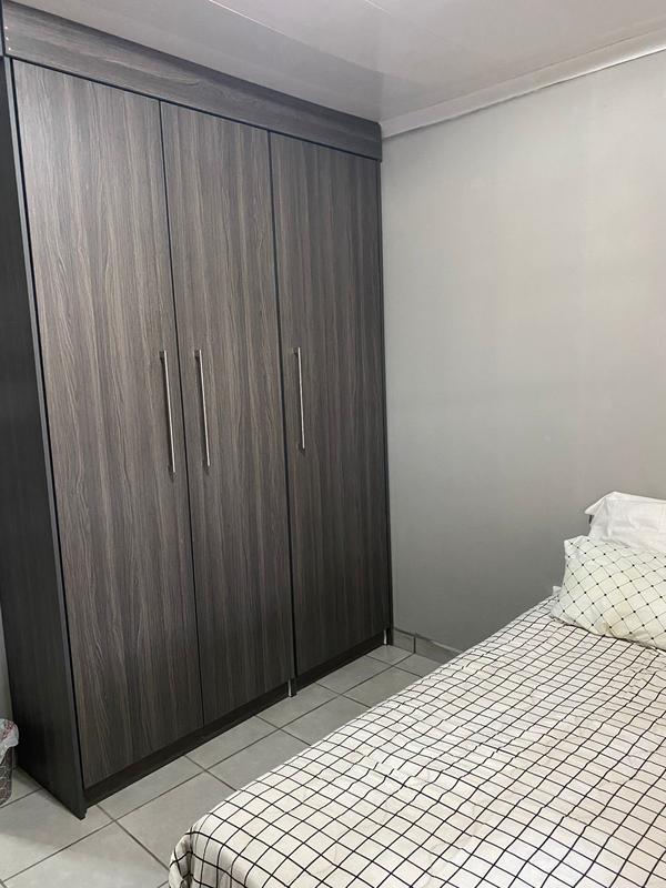 6 Bedroom Property for Sale in Meyerton Central Gauteng