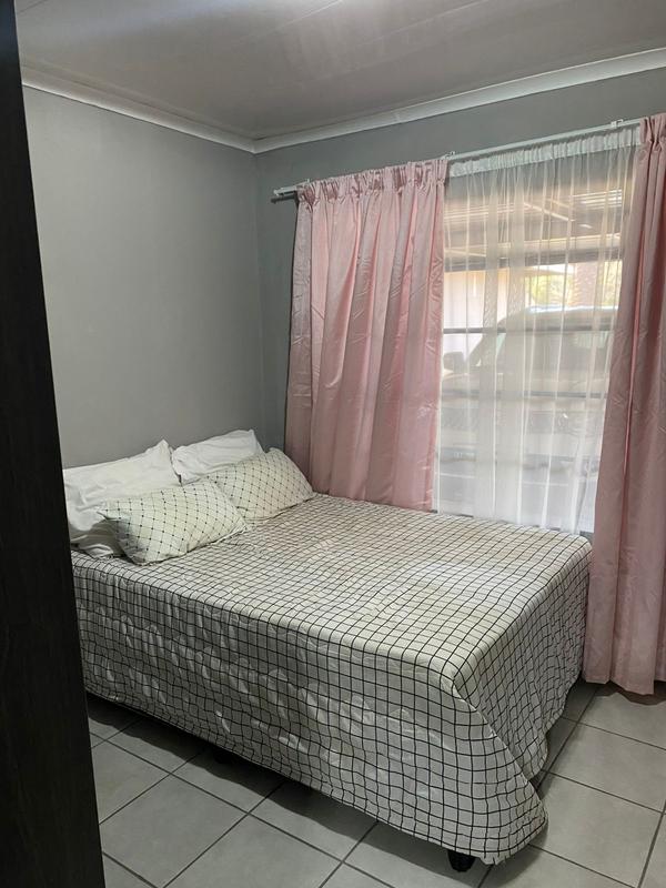 6 Bedroom Property for Sale in Meyerton Central Gauteng