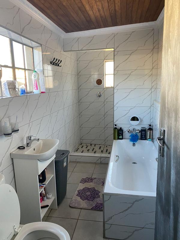 6 Bedroom Property for Sale in Meyerton Central Gauteng
