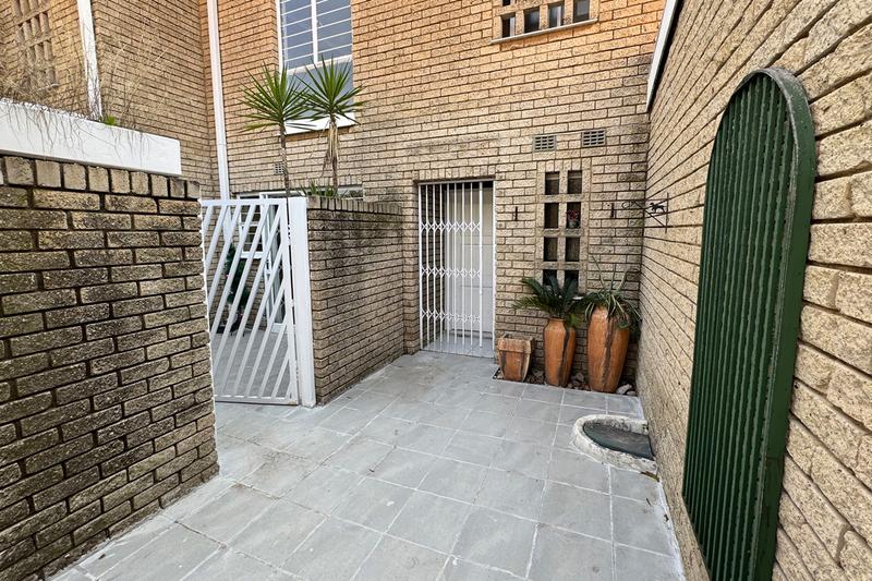 2 Bedroom Property for Sale in Sunset Acres Gauteng