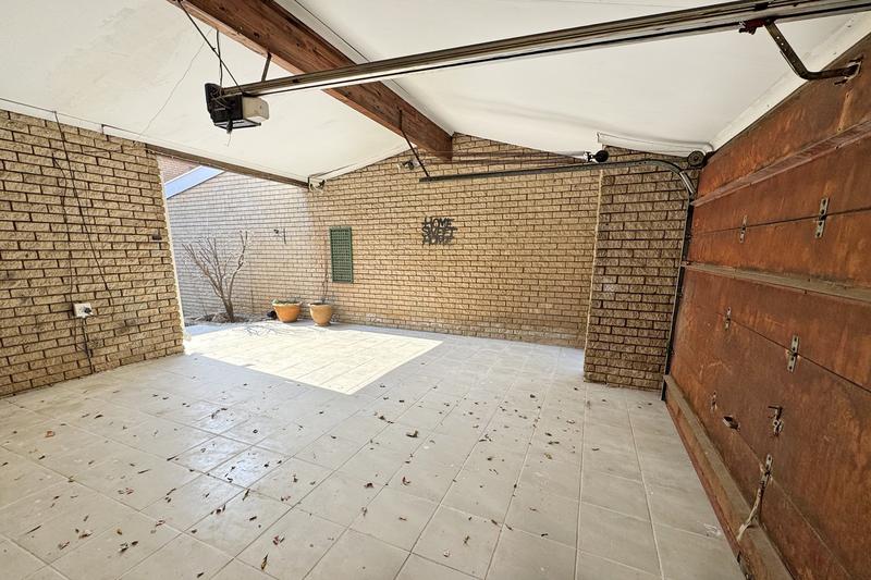 2 Bedroom Property for Sale in Sunset Acres Gauteng