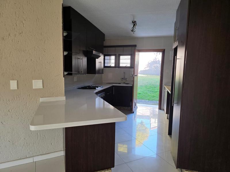 2 Bedroom Property for Sale in Sunninghill Gauteng