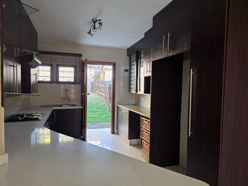 2 Bedroom Property for Sale in Sunninghill Gauteng