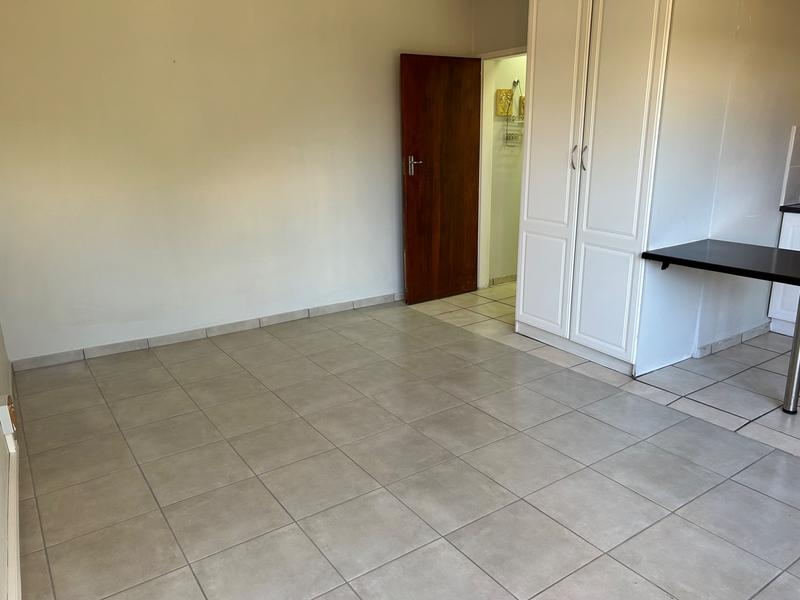 To Let 1 Bedroom Property for Rent in Edenvale Gauteng