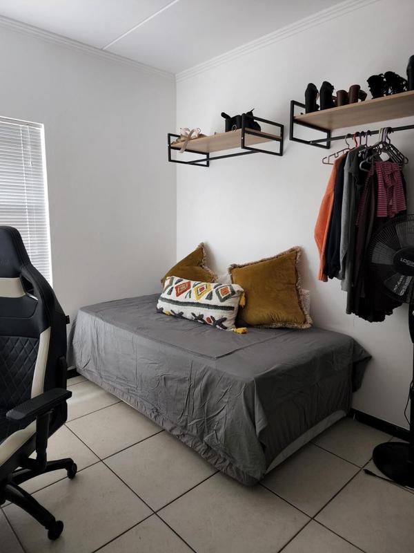 To Let 2 Bedroom Property for Rent in Greenstone Hill Gauteng