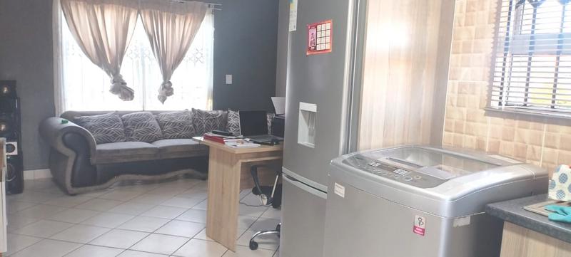 3 Bedroom Property for Sale in The Orchards Gauteng