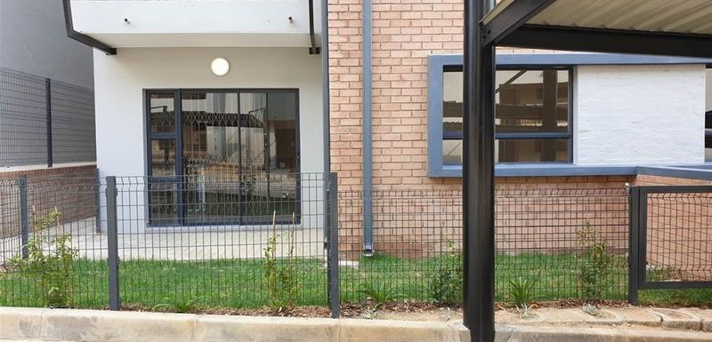 To Let 2 Bedroom Property for Rent in Waterfall Ridge Gauteng