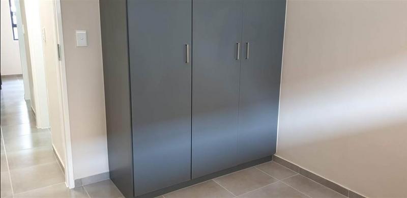 To Let 2 Bedroom Property for Rent in Waterfall Ridge Gauteng