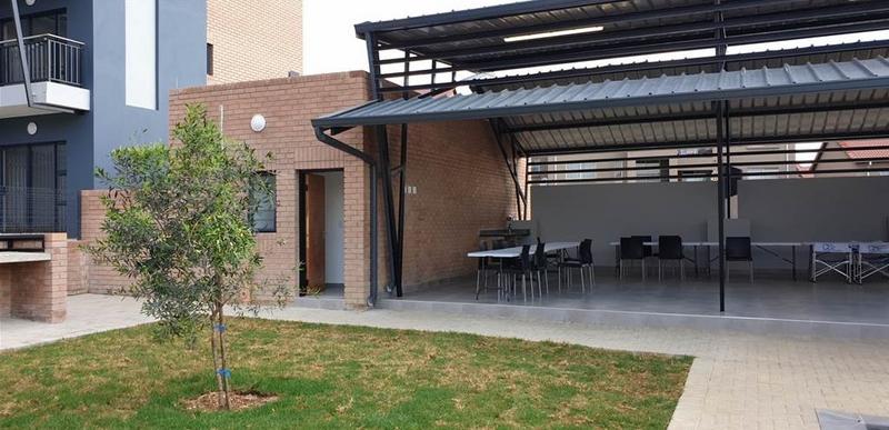 To Let 2 Bedroom Property for Rent in Waterfall Ridge Gauteng