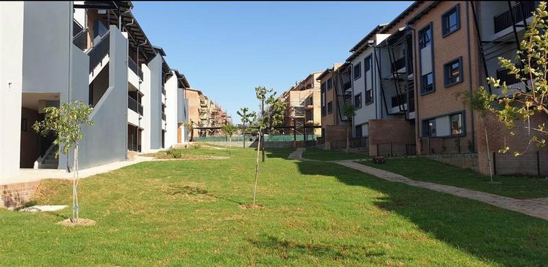 To Let 2 Bedroom Property for Rent in Waterfall Ridge Gauteng