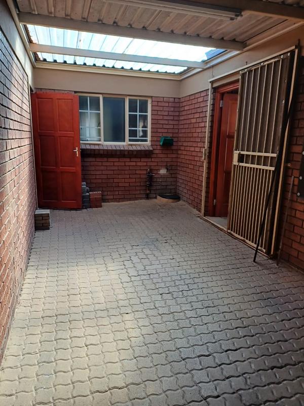 2 Bedroom Property for Sale in Witfield Gauteng