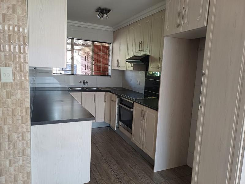 2 Bedroom Property for Sale in Witfield Gauteng