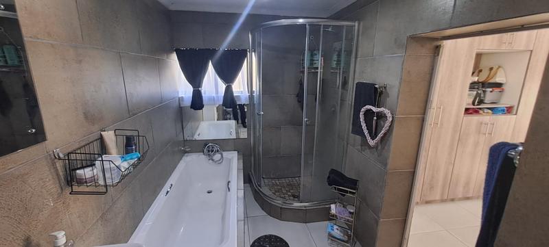 3 Bedroom Property for Sale in Brakpan North Gauteng