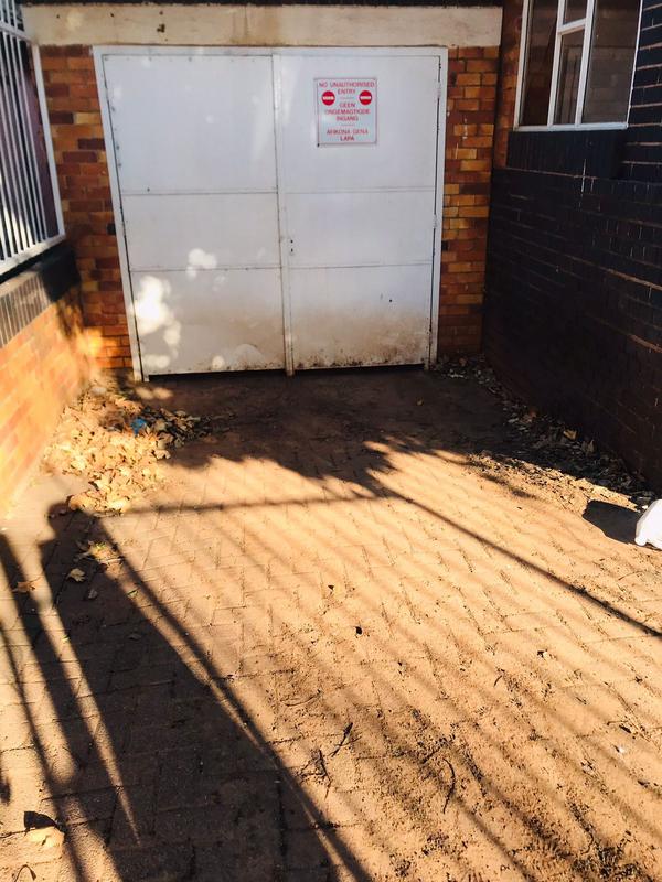 To Let 1 Bedroom Property for Rent in Bezuidenhout Valley Gauteng