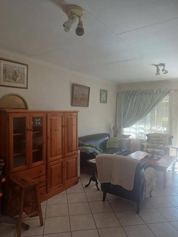 To Let 2 Bedroom Property for Rent in Eldoraigne Gauteng