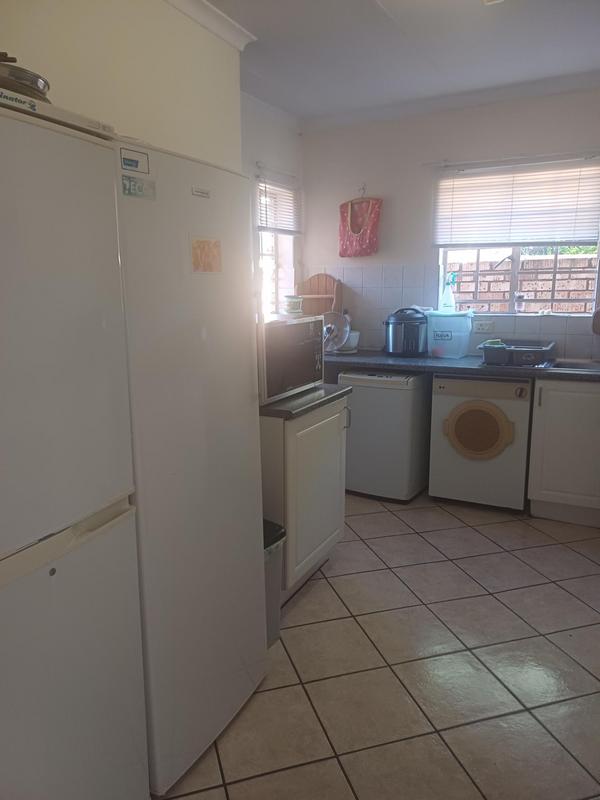 To Let 2 Bedroom Property for Rent in Eldoraigne Gauteng