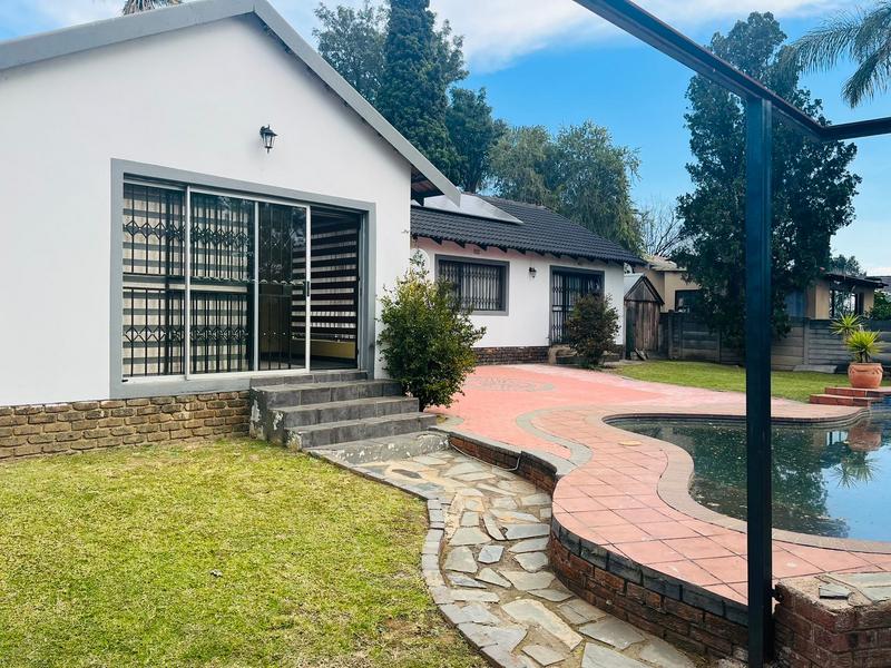 3 Bedroom Property for Sale in Birchleigh Gauteng