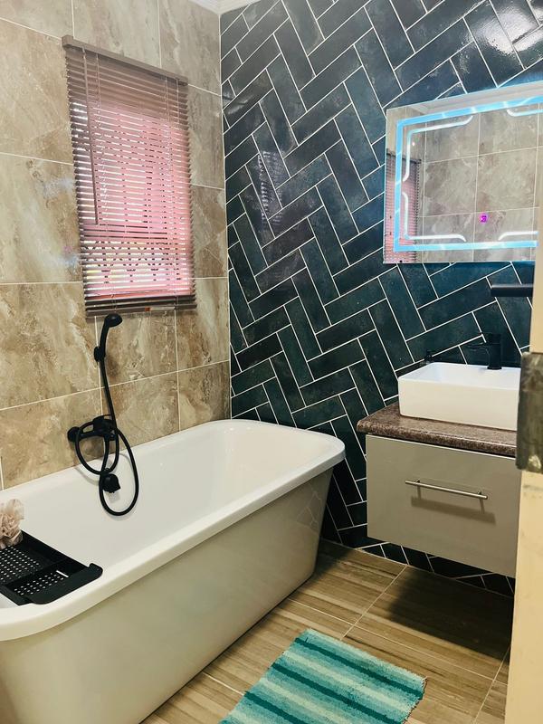 3 Bedroom Property for Sale in Birchleigh Gauteng