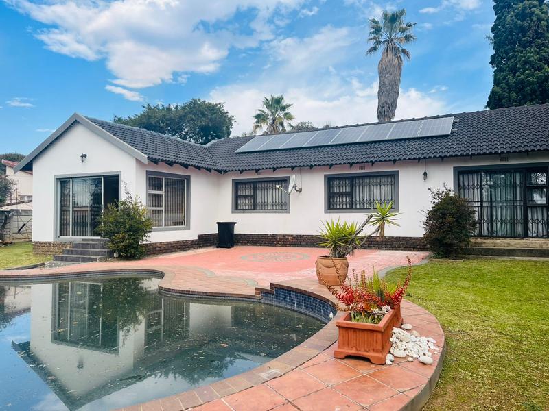 3 Bedroom Property for Sale in Birchleigh Gauteng