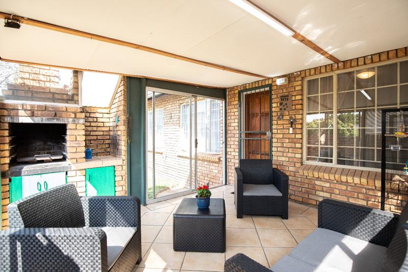 2 Bedroom Property for Sale in Amberfield Heights Gauteng