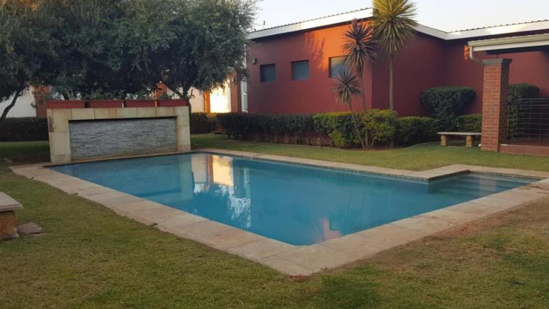 To Let 0 Bedroom Property for Rent in Greenstone Hill Gauteng