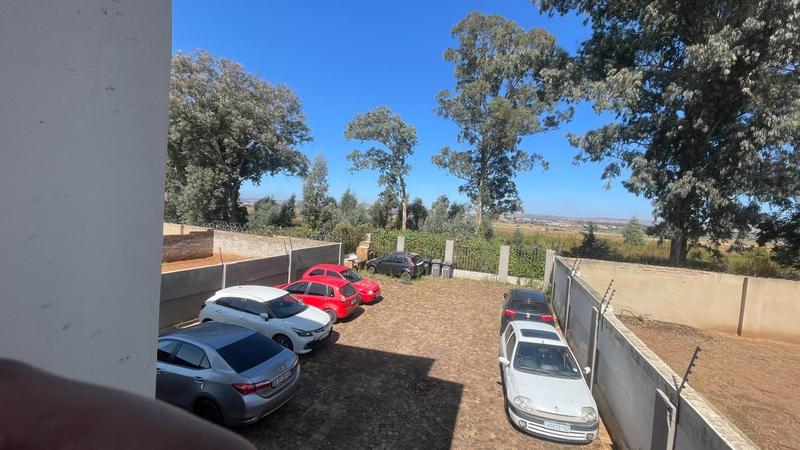 1 Bedroom Property for Sale in Protea Glen Gauteng