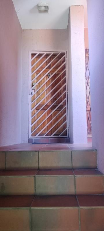 2 Bedroom Property for Sale in Winchester Hills Gauteng