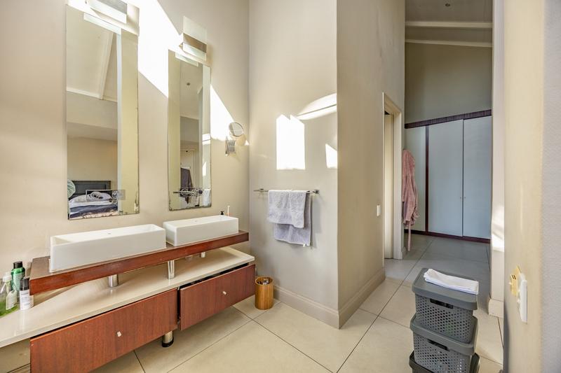 3 Bedroom Property for Sale in Waterkloof Ridge Gauteng