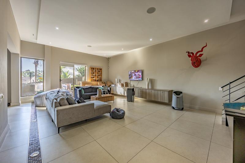 3 Bedroom Property for Sale in Waterkloof Ridge Gauteng