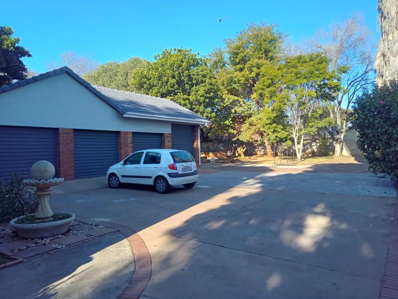 4 Bedroom Property for Sale in Wierda Park Gauteng