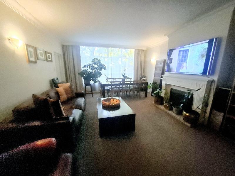 To Let 3 Bedroom Property for Rent in Sandown Gauteng