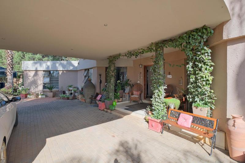 5 Bedroom Property for Sale in Tyger Valley Gauteng