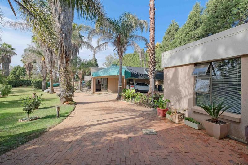 5 Bedroom Property for Sale in Tyger Valley Gauteng