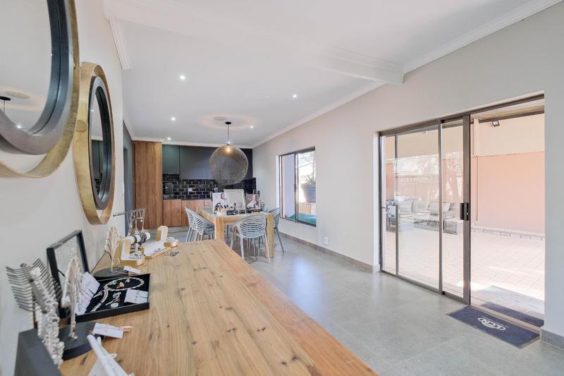 5 Bedroom Property for Sale in Tyger Valley Gauteng