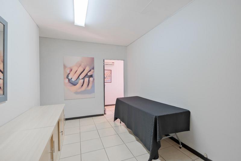 5 Bedroom Property for Sale in Tyger Valley Gauteng