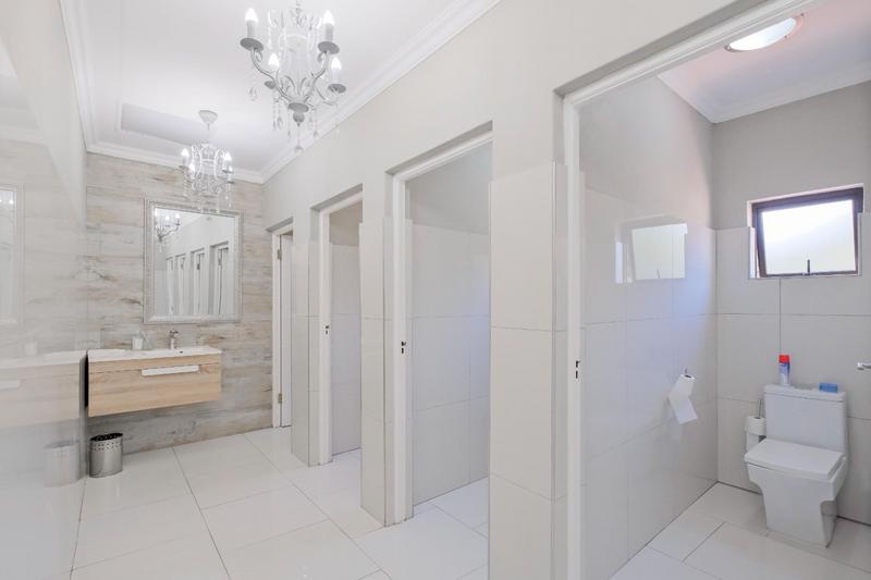 5 Bedroom Property for Sale in Tyger Valley Gauteng