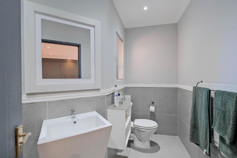 5 Bedroom Property for Sale in Tyger Valley Gauteng
