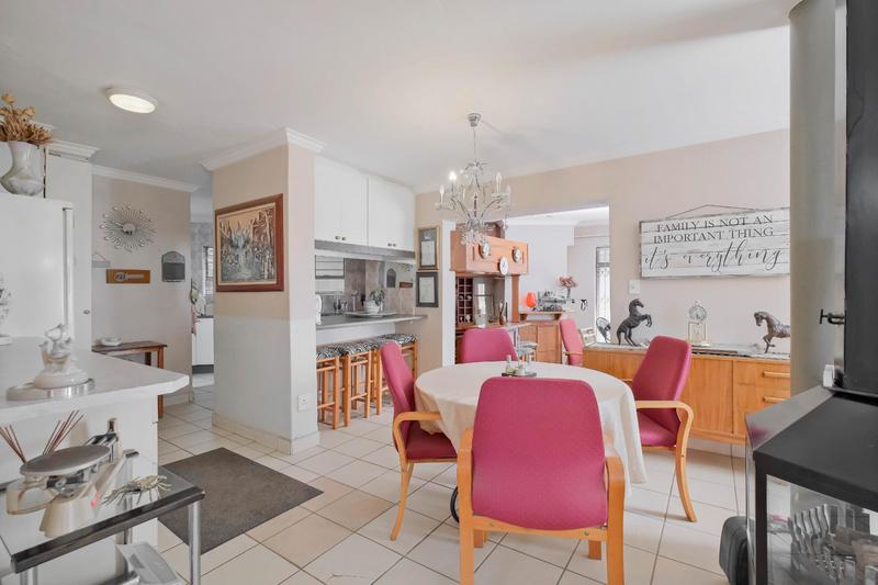 5 Bedroom Property for Sale in Tyger Valley Gauteng
