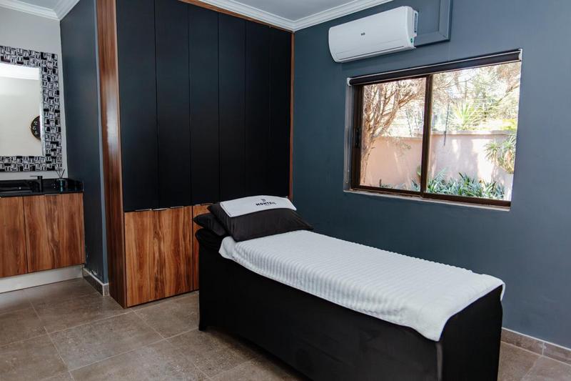 5 Bedroom Property for Sale in Tyger Valley Gauteng