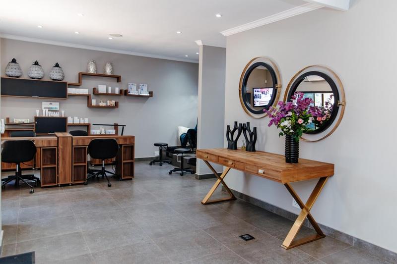 5 Bedroom Property for Sale in Tyger Valley Gauteng