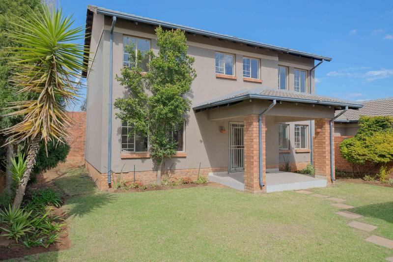 4 Bedroom Property for Sale in Mooikloof Ridge Gauteng