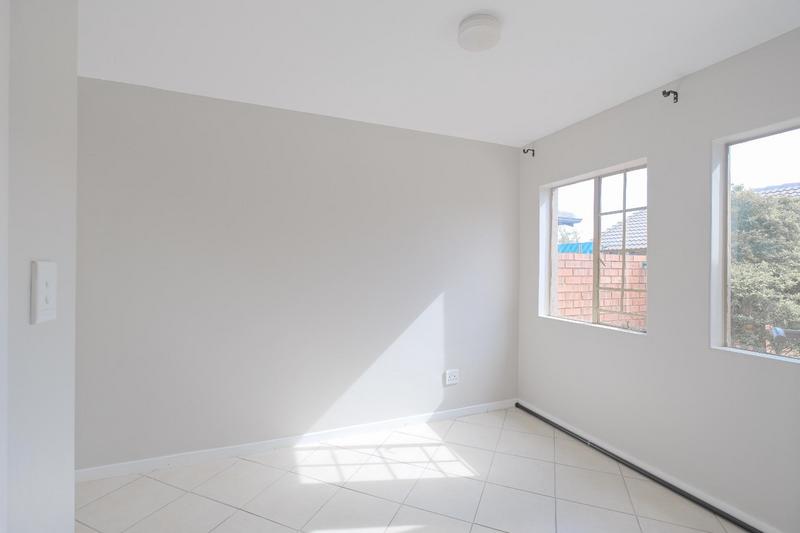 4 Bedroom Property for Sale in Mooikloof Ridge Gauteng