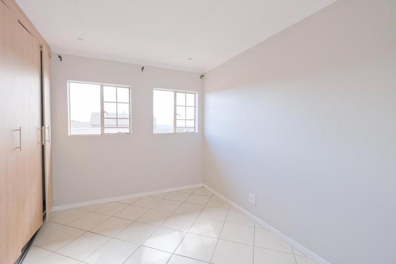 4 Bedroom Property for Sale in Mooikloof Ridge Gauteng