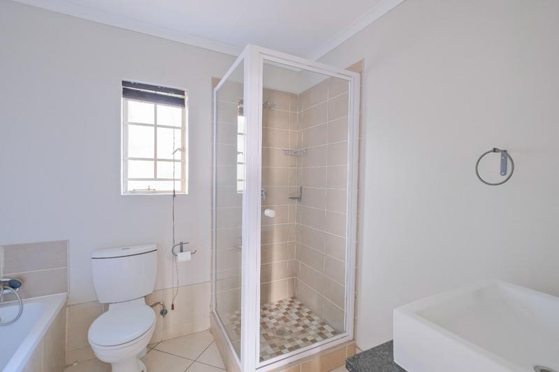 4 Bedroom Property for Sale in Mooikloof Ridge Gauteng