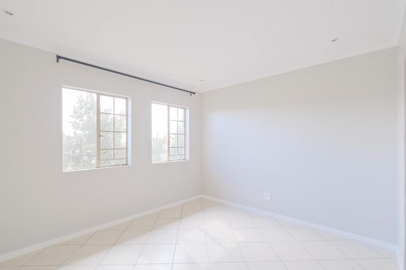 4 Bedroom Property for Sale in Mooikloof Ridge Gauteng