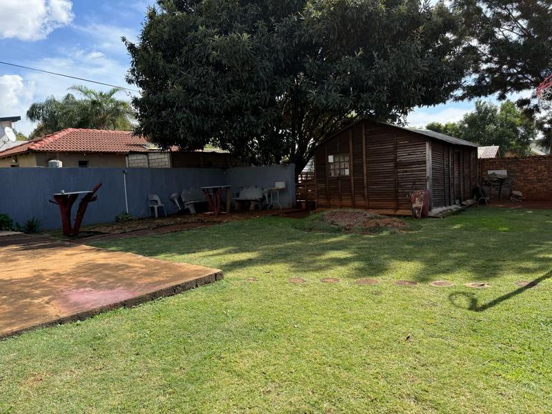 4 Bedroom Property for Sale in Chantelle Gauteng