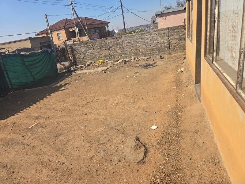 1 Bedroom Property for Sale in Tembisa Central Gauteng