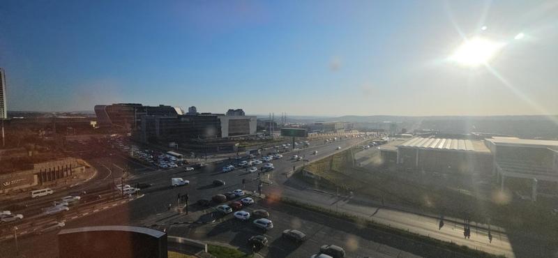 To Let commercial Property for Rent in Vorna Valley Gauteng